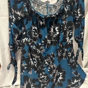White House Black Market Blue and Black Floral Blouse